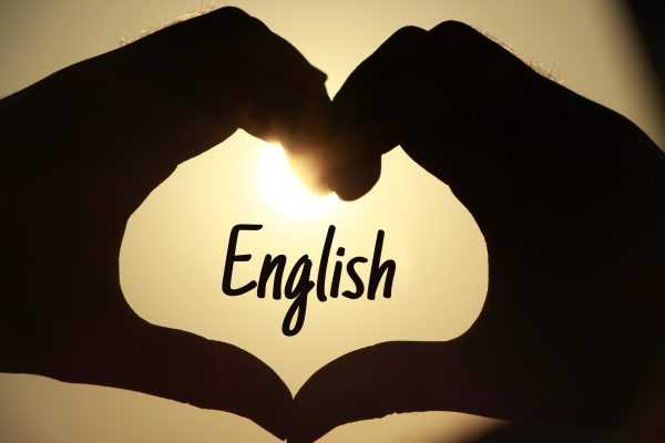 Ngôn ngữ Anh học gì?
